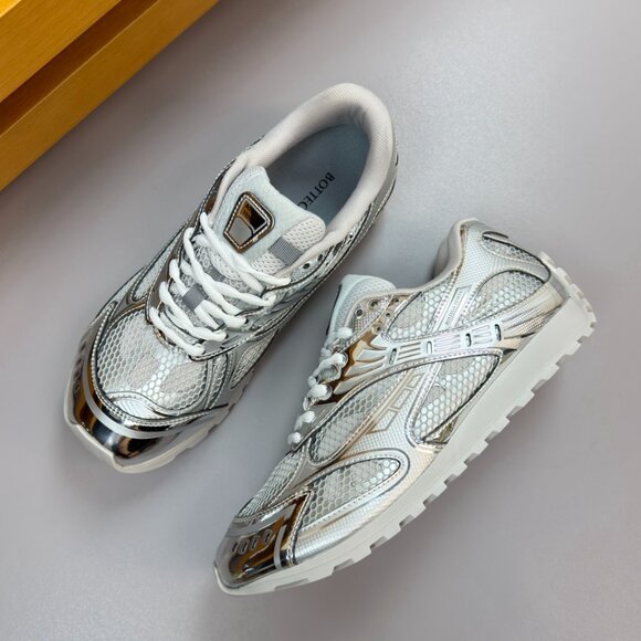 Bottega Veneta Orbit Sneakers Silver/White - Picture 3 of 5